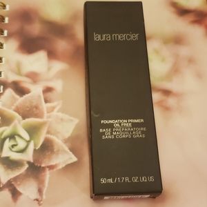 NEW Laura Mercier Foundation Primer